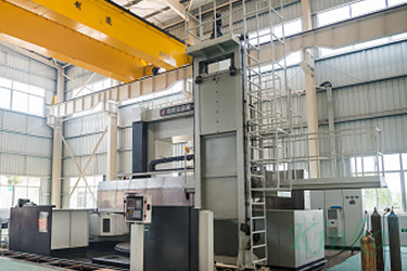 Large-scale automatic welding machine